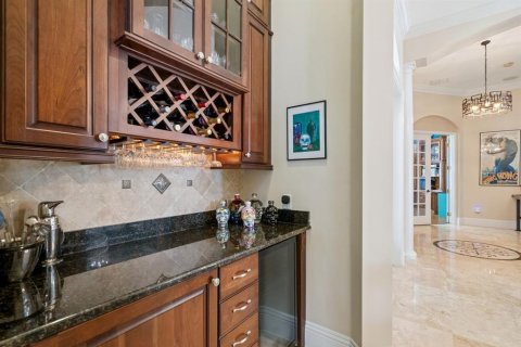 House in Winter Park, Florida 5 bedrooms, 281.31 sq.m. № 2112233 - photo 22