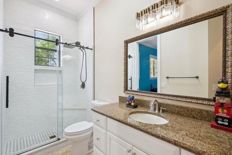 House in Winter Park, Florida 5 bedrooms, 281.31 sq.m. № 2112233 - photo 29