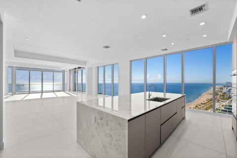 Condo in Fort Lauderdale, Florida, 3 bedrooms № 2078188 - photo 11