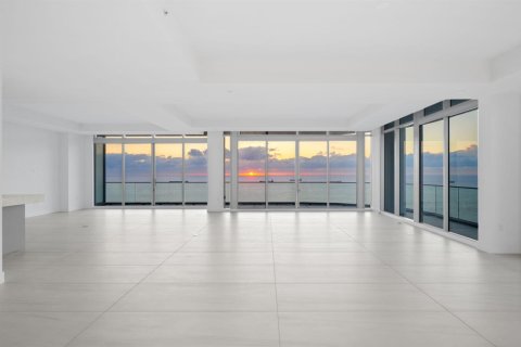 Condo in Fort Lauderdale, Florida, 3 bedrooms № 2078188 - photo 5