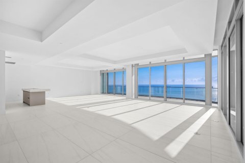 Condo in Fort Lauderdale, Florida, 3 bedrooms № 2078188 - photo 13
