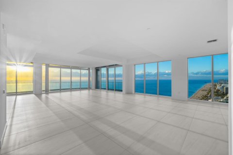 Condo in Fort Lauderdale, Florida, 3 bedrooms № 2078188