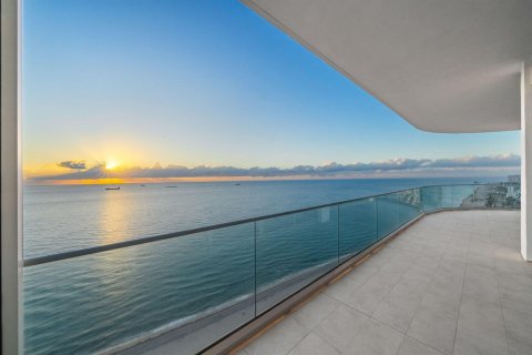 Condo in Fort Lauderdale, Florida, 3 bedrooms № 2078188 - photo 17
