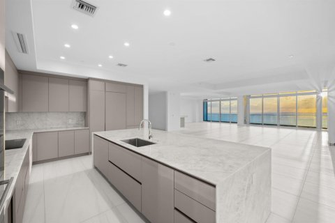 Condo in Fort Lauderdale, Florida, 3 bedrooms № 2078188 - photo 9
