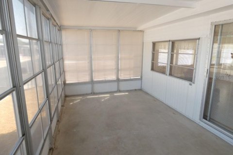 Condo in Holiday, Florida, 2 bedrooms  № 2102418 - photo 16