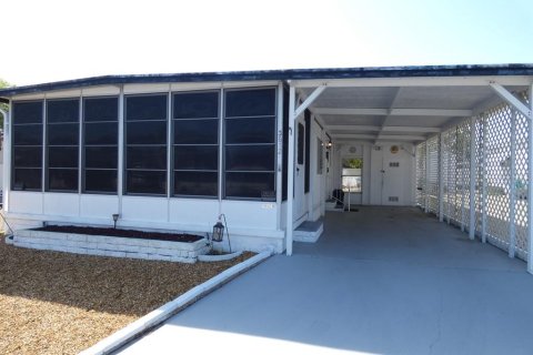 Condo in Holiday, Florida, 2 bedrooms  № 2102418 - photo 3