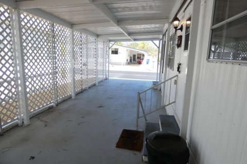 Condo in Holiday, Florida, 2 bedrooms  № 2102418 - photo 8