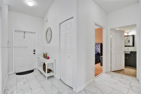 Adosado en venta en Sunrise, Florida, 2 dormitorios, 122.63 m2 № 2062748 - foto 10