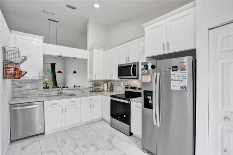 Adosado en venta en Sunrise, Florida, 2 dormitorios, 122.63 m2 № 2062748 - foto 13