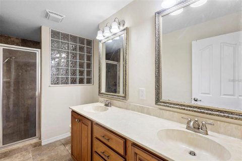 House in Ormond Beach, Florida 5 bedrooms, 273.69 sq.m. № 2418694 - photo 15