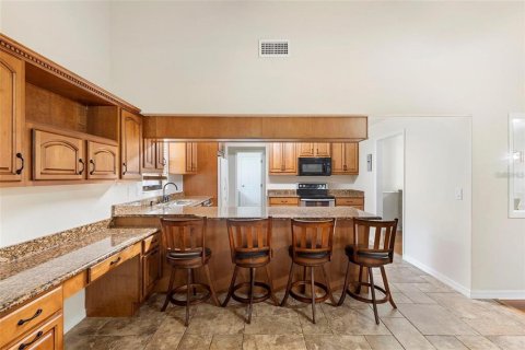 House in Ormond Beach, Florida 5 bedrooms, 273.69 sq.m. № 2418694 - photo 7