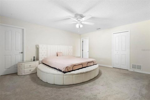 House in Ormond Beach, Florida 5 bedrooms, 273.69 sq.m. № 2418694 - photo 14