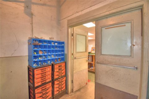 Купить коммерческую недвижимость в Фростпруф, Флорида 434.78м2, № 2306712 - фото 23