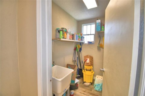 Купить коммерческую недвижимость в Фростпруф, Флорида 434.78м2, № 2306712 - фото 17