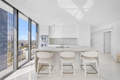 Condominio en venta en Miami, Florida, 4 dormitorios, 239.87 m2 № 2033455 - foto 22