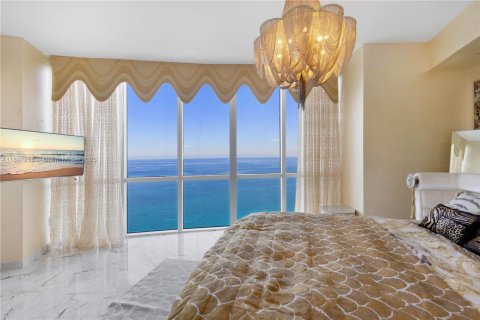 Condominio en venta en Sunny Isles Beach, Florida, 3 dormitorios, 199.09 m2 № 1949674 - foto 15