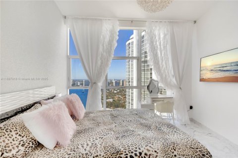 Condominio en venta en Sunny Isles Beach, Florida, 3 dormitorios, 199.09 m2 № 1949674 - foto 6