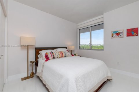 Condo in North Miami Beach, Florida, 2 bedrooms  № 1850358 - photo 6