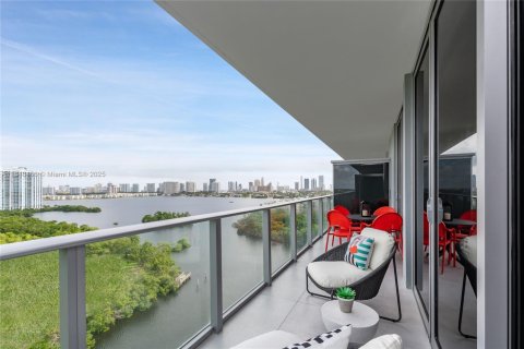 Condo in North Miami Beach, Florida, 2 bedrooms  № 1850358 - photo 20