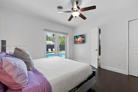 Casa en venta en Miami, Florida, 4 dormitorios, 141.49 m2 № 2066191 - foto 29