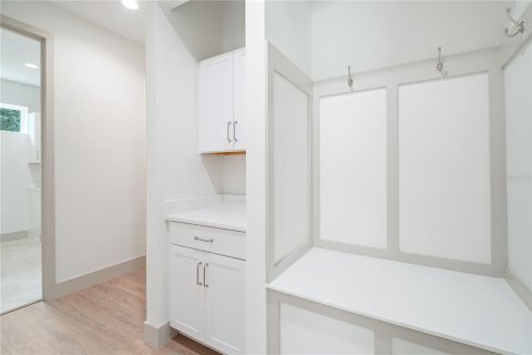 Casa en venta en Orlando, Florida, 4 dormitorios, 260.22 m2 № 1899200 - foto 24