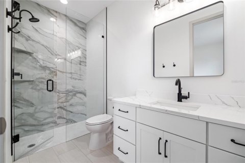 Casa en venta en Orlando, Florida, 4 dormitorios, 260.22 m2 № 1899200 - foto 22