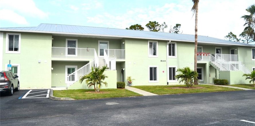Condo in Rotonda, Florida, 2 bedrooms № 1541480