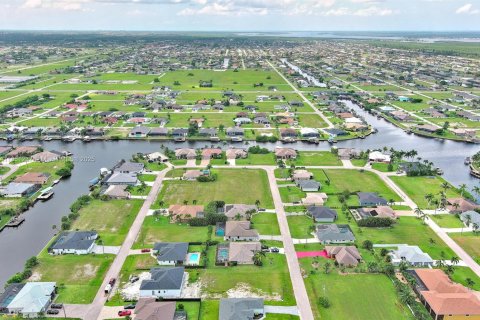 Купить земельный участок в Кейп-Корал, Флорида № 2022436 - фото 22