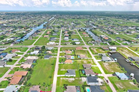 Купить земельный участок в Кейп-Корал, Флорида № 2022436 - фото 24