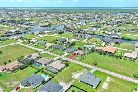 Купить земельный участок в Кейп-Корал, Флорида № 2022436 - фото 25