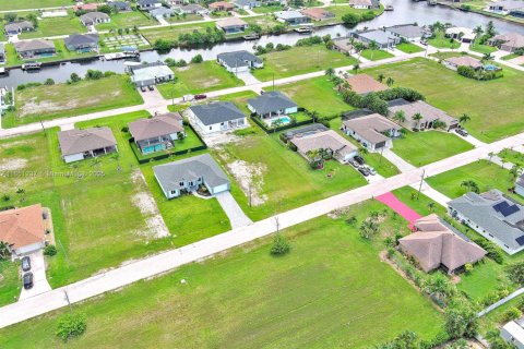 Купить земельный участок в Кейп-Корал, Флорида № 2022436 - фото 20