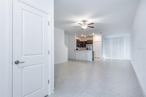 Adosado en alquiler en Ruskin, Florida, 3 dormitorios, 158.03 m2 № 1810136 - foto 2