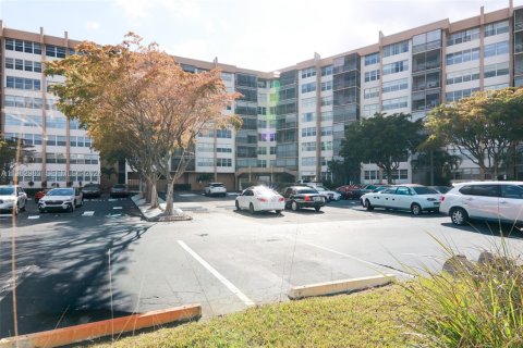 Condo à Pembroke Pines, Floride, 2 chambres  № 2025272