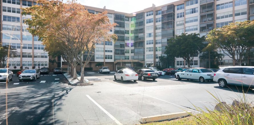 Condo à Pembroke Pines, Floride, 2 chambres  № 2025272