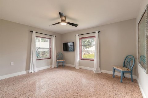House in Daytona Beach, Florida 3 bedrooms, 283.54 sq.m. № 1760267 - photo 21