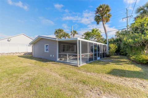 House in Daytona Beach, Florida 3 bedrooms, 283.54 sq.m. № 1760267 - photo 4