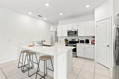 Casa en venta en St. Lucie, Florida, 4 dormitorios, 170.01 m2 № 2206719 - foto 18