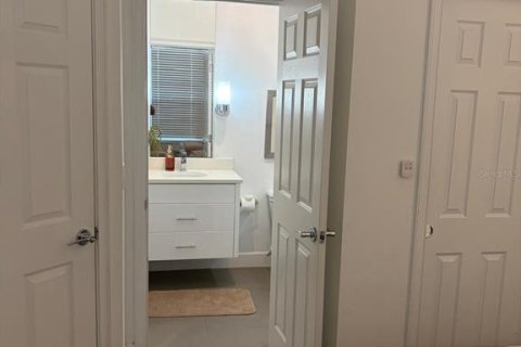 Touwnhouse à vendre à Clermont, Floride: 3 chambres, 139.45 m2 № 2266510 - photo 7