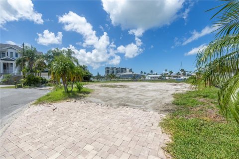 Terreno en venta en Treasure Island, Florida № 1883080 - foto 3