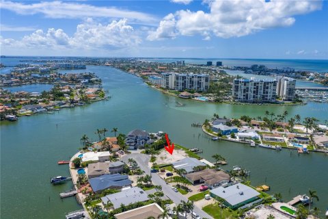 Terreno en venta en Treasure Island, Florida № 1883080 - foto 10