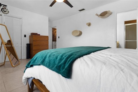 Touwnhouse à louer à South Miami, Floride: 3 chambres, 151.62 m2 № 2377170 - photo 18