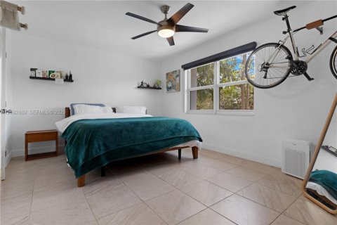 Touwnhouse à louer à South Miami, Floride: 3 chambres, 151.62 m2 № 2377170 - photo 17