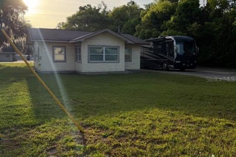 Commercial property in Palatka, Florida 92.44 sq.m. № 2206430