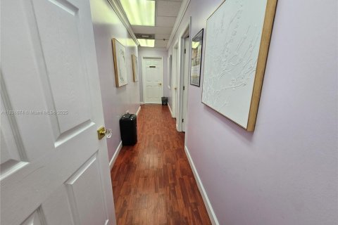 Immobilier commercial à vendre à North Miami, Floride № 1962135 - photo 5