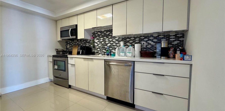 Condo in Aventura, Florida, 1 bedroom  № 2026758