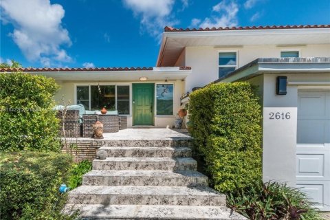 Villa ou maison à vendre à Lighthouse Point, Floride: 4 chambres, 246.93 m2 № 1940028 - photo 2