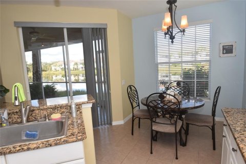 Condo in Sarasota, Florida, 2 bedrooms  № 1615963 - photo 6