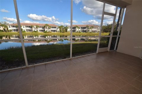 Condo in Sarasota, Florida, 2 bedrooms  № 1615963 - photo 7
