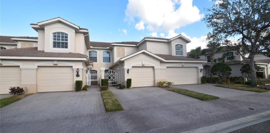 Condo in Sarasota, Florida, 2 bedrooms № 1615963