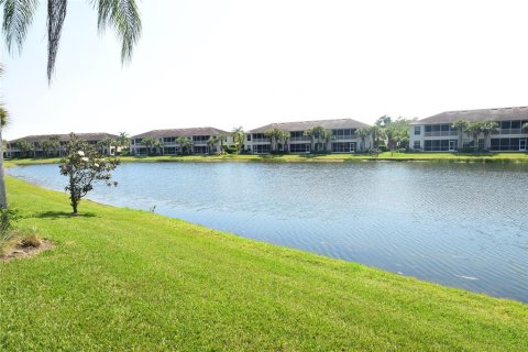 Condo in Sarasota, Florida, 2 bedrooms  № 1615963 - photo 19